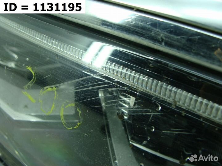 Фара правая Volkswagen Tiguan