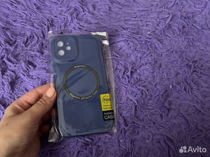 Чехол на iPhone 11