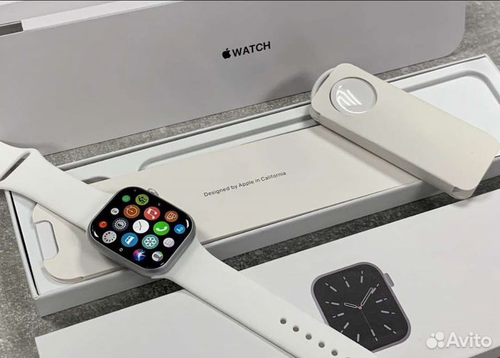 Apple Watch 8 с оригинальной коробкой