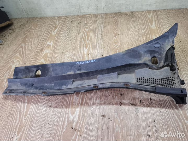 Mazda 3 bk жабо левая часть
