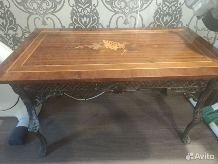 Журнальный столик бу