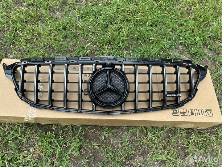 Решетка радиатора на mercedes w205 amg