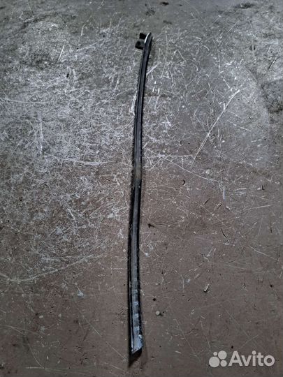 Уплотнитель задний правый BMW E53