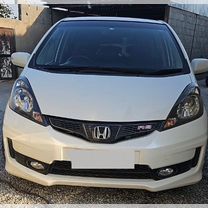 Honda Fit 1.5 CVT, 2013, 117 000 км, с пробегом, цена 460 000 руб.