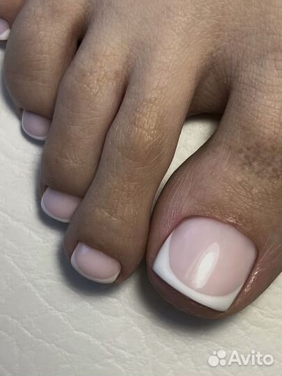 Маникюр и педикюр чтз