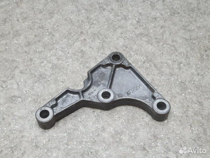 Кронштейн усилителя Mercedes-Benz S-Class W220