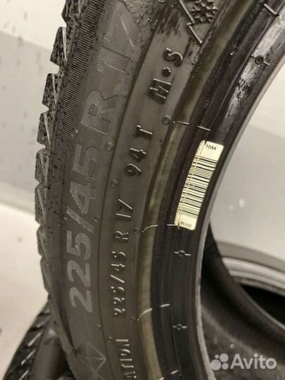 Continental ContiVikingContact 7 225/45 R17 94T