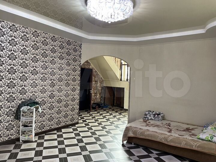 Коттедж 146 м² на участке 10,4 сот.