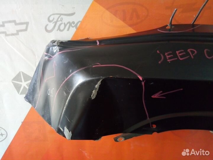 Jeep Commander XK (05-10) - крыло левое Б/У