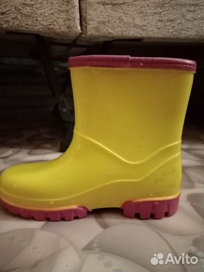 Плащ,шапочка,сапожки для девочки