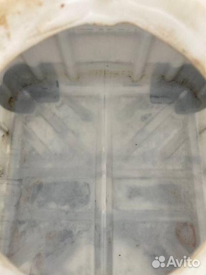 Еврокуб 1000 л чистый на металле б/у