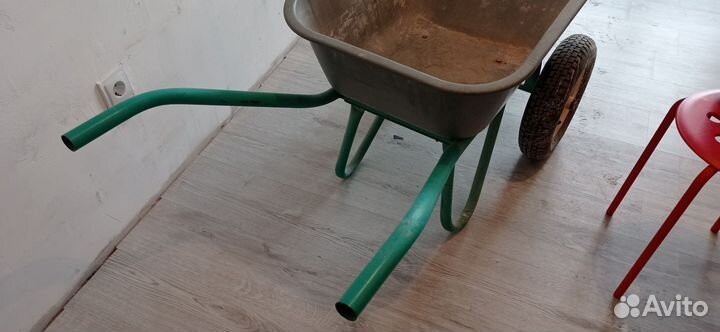 Тележка двухколесная грузовая