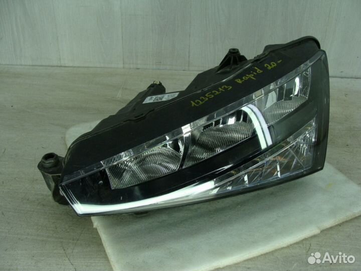 Фара левая Skoda Rapid II 2020 Лифтбек