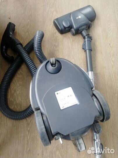 Пылесос Lg V-C7B71Ht