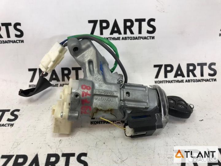 Замок зажигания toyota isis