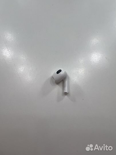 Правый наушник airpods 3
