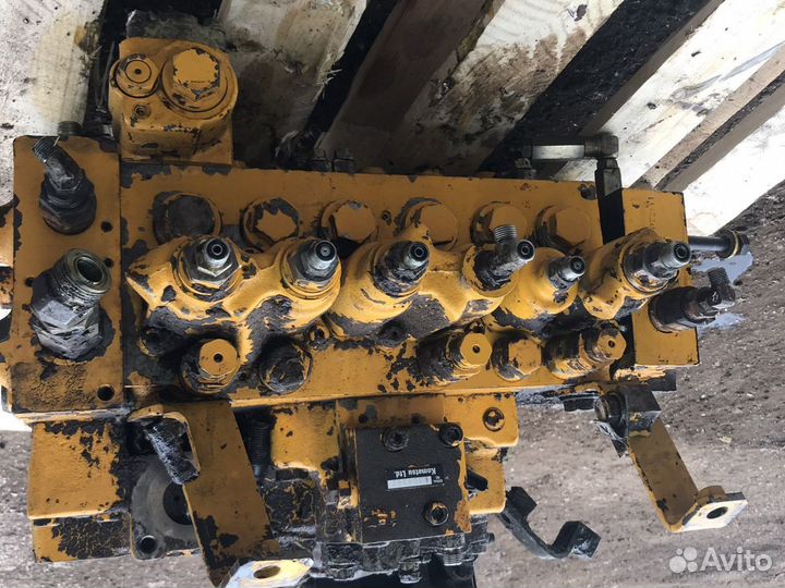 Гидрораспределитель komatsu 723-46-11760