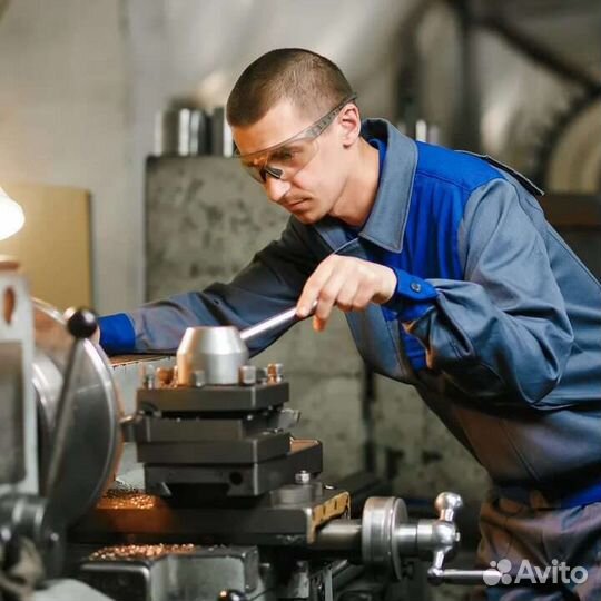 Токарь-универсал