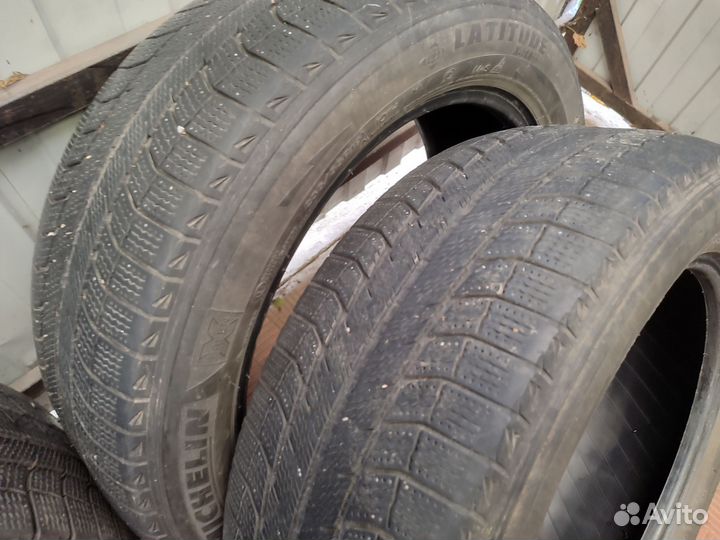 Michelin Latitude X-Ice 235/55 R19