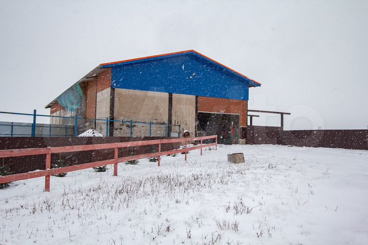 Здание, 499 м²