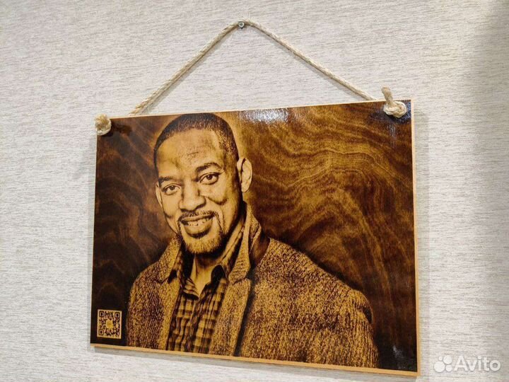 Портрет по фото на дереве (выжигание картин)