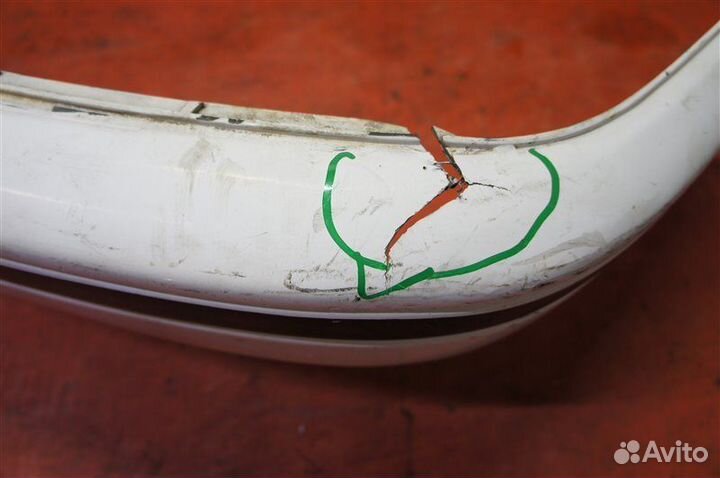 Бампер передний Nissan Avenir PNW10 1991