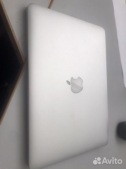 Macbook Pro 13 2015 (i5/8gb/128gb)