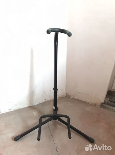 Подставка для гитары