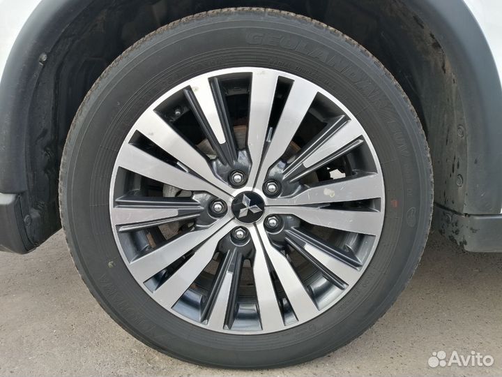 Mitsubishi Outlander 2.0 CVT, 2020, 109 624 км