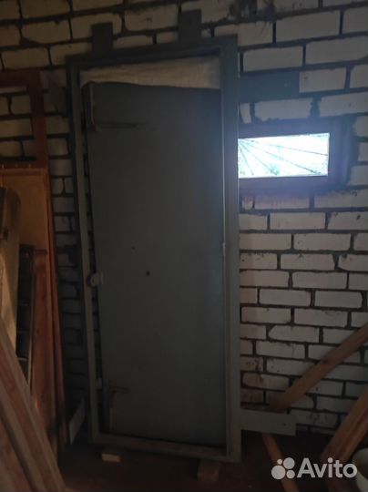 Дверь входная металлическая новая