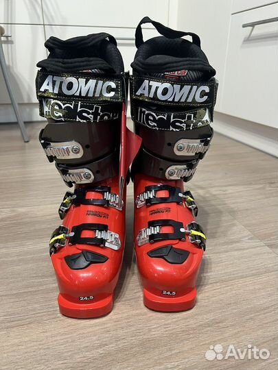 Горнолыжные ботинки atomic redster