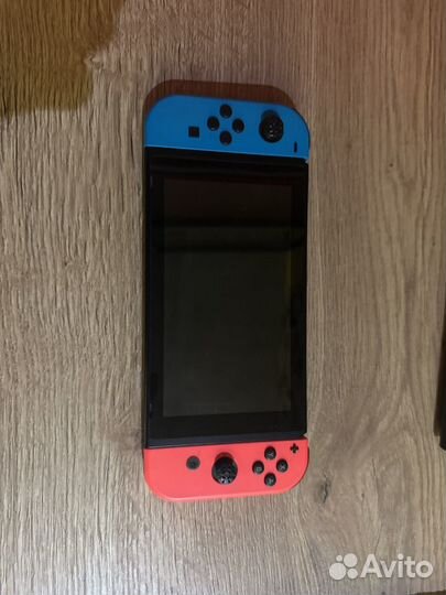 Nintendo Switch Полный комплект +2 игры