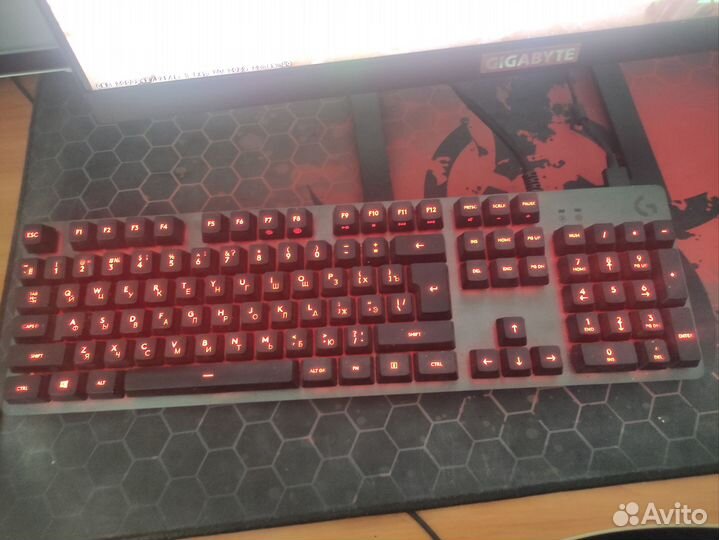 Клавиатура Logitech g512