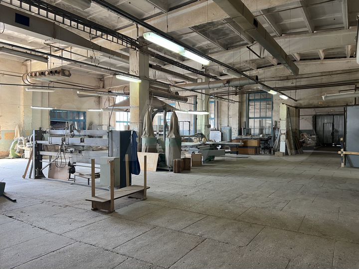 Производство, склад 794 м²