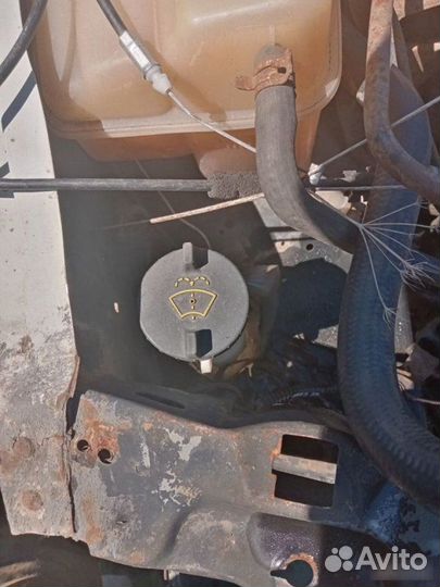 Бачок омывателя Ford Mondeo 1993