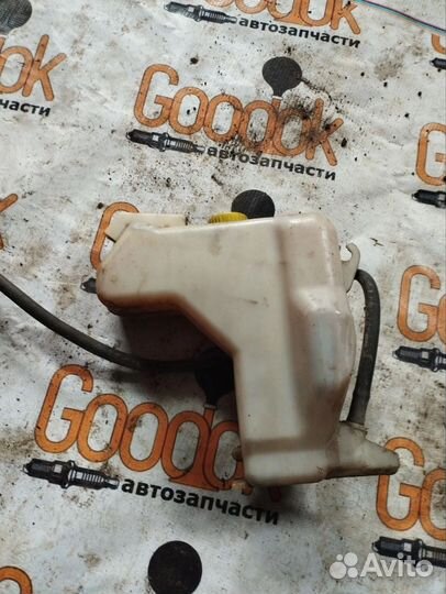 Расширительный бачок Nissan Almera N16