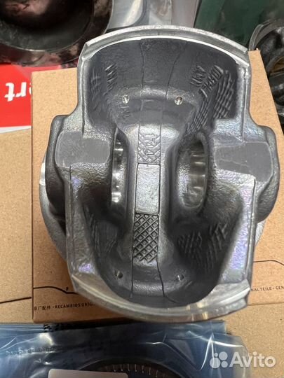 Поршень+кольца к-т +0.25 czda VAG