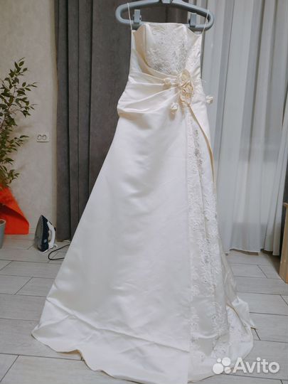 Платье женское