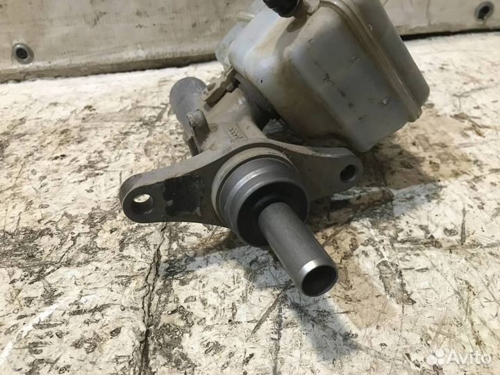 Цилиндр тормозной главный VW Polo Sedan