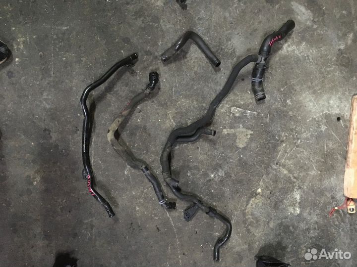 Патрубок системы охлаждения (Volkswagen Tiguan)