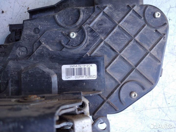 Замок передний правый Форд Фокус 2