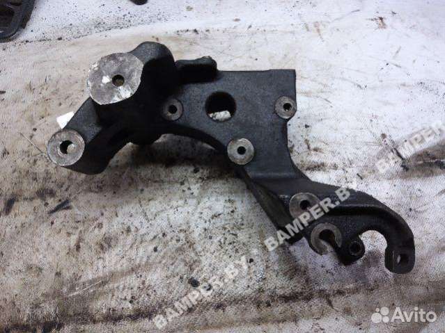 Кронштейн генератора Citroen Xantia 9626300380