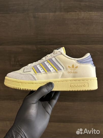 Adidas Forum Low