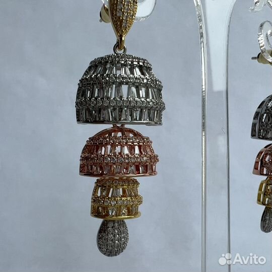 Серьги с цирконами крупные