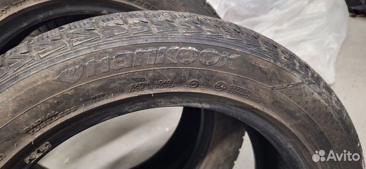 Hankook Winter I'Cept iZ 2 W616 215/55 R17