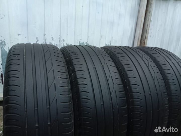 Bridgestone Turanza T001 225/55 R17