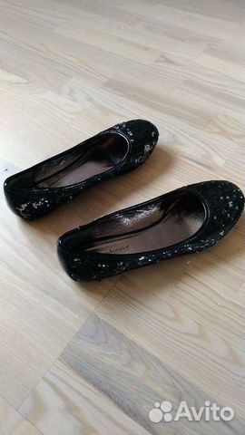 Черные туфли (черные балетки)