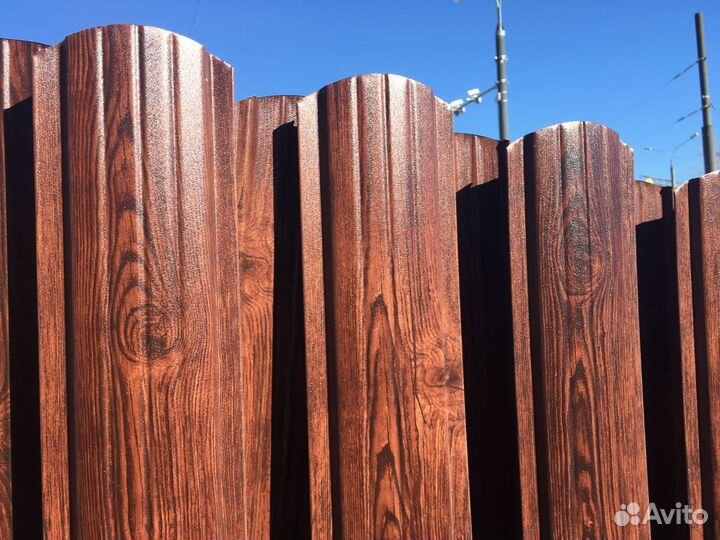 Забор из евроштакетника