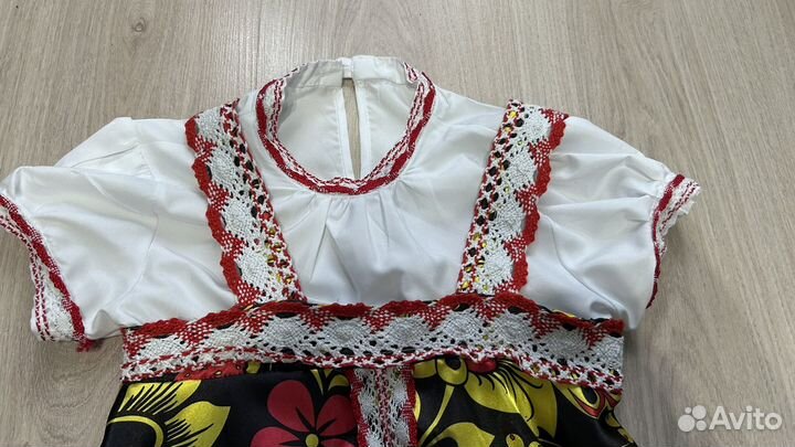 Русский народный костюм с кокошником