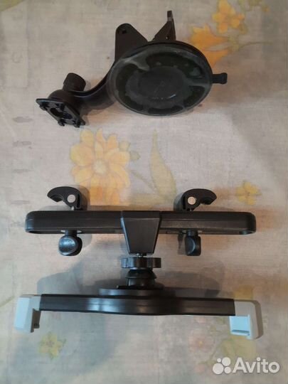 Автомобильный держатель для планшета